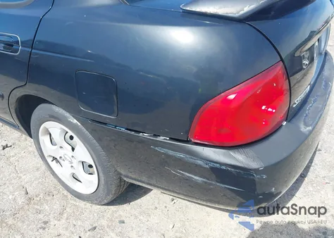 2005 Nissan Sentra 1.8S z USA, uszkodzony, nr VIN 3N1CB51DX5L489543